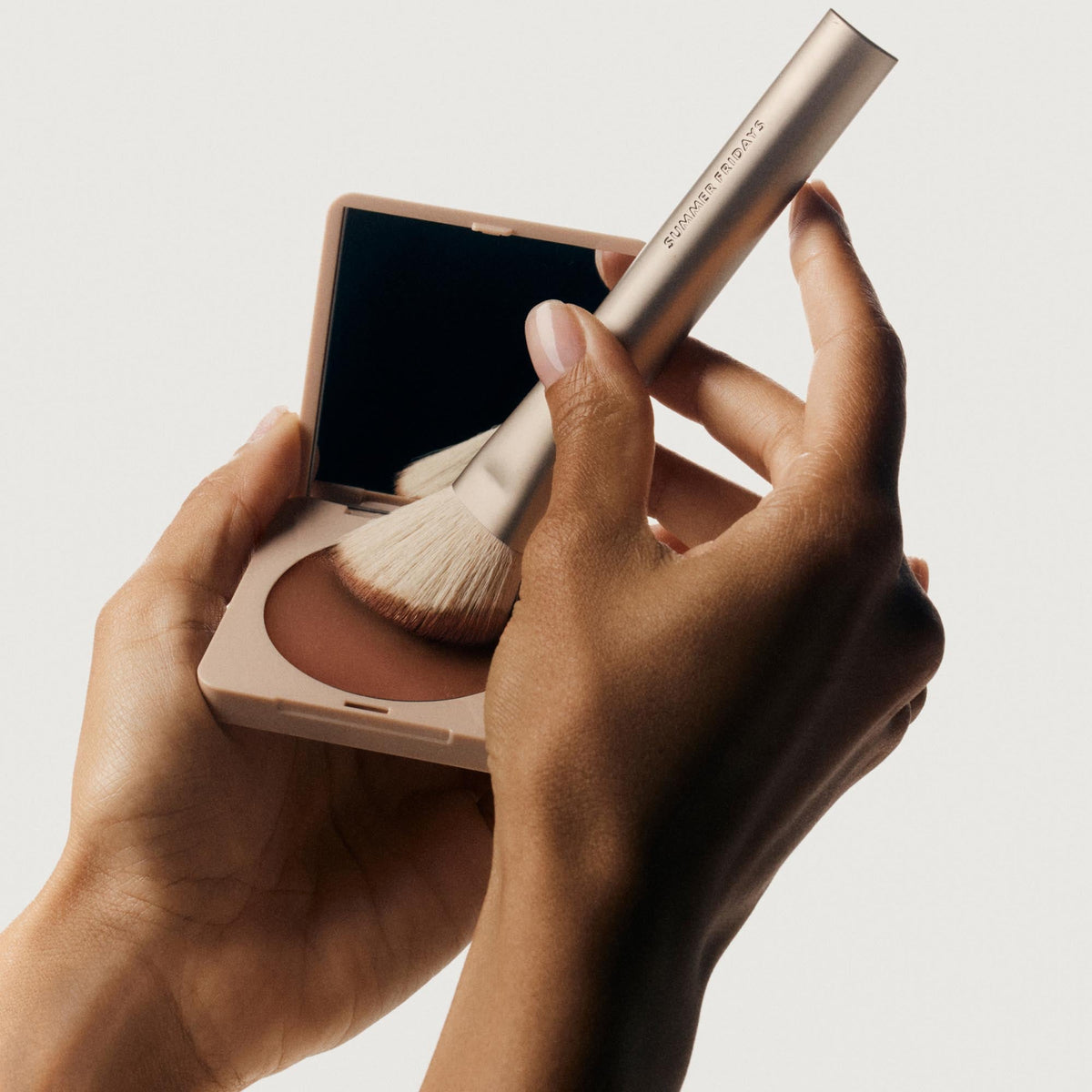 the-bronzer-brush-r4 Bronzer_Brush-3.jpg