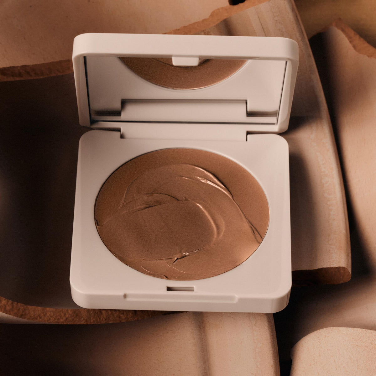 bronzer-butter-balm-clay-a5 Bronzer_Clayy-3.jpg